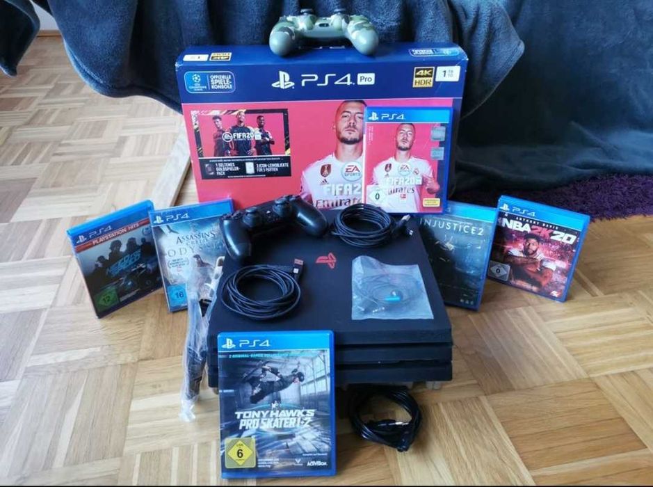 Продам PS 4 Pro 1 Терабайт