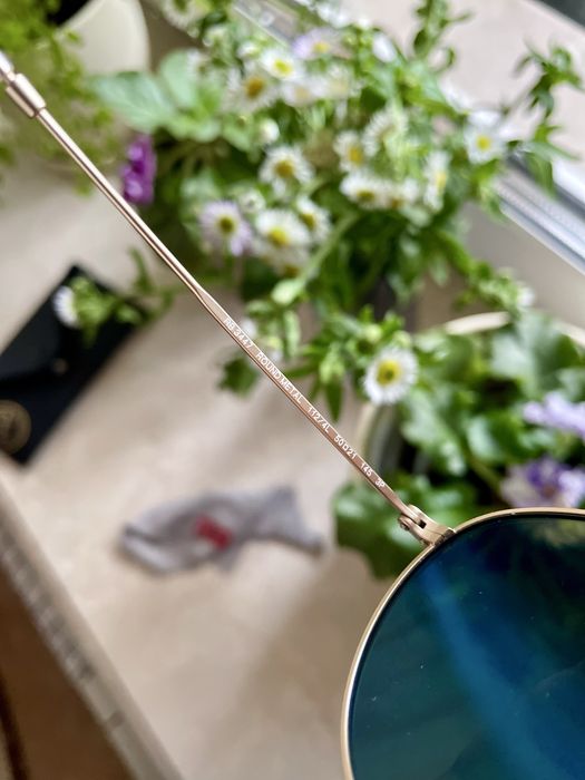 Солнцезащитные очки Ray Ban