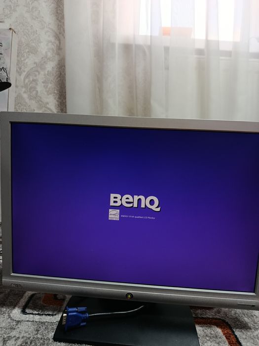 Продам монитор  BENQ.