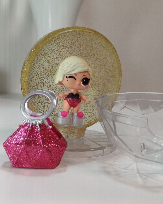 Якісні іграшки із кейсами (доміками) LOL Surprise