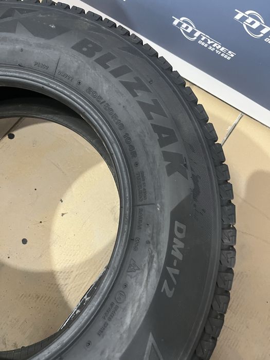 205/80R16 Bridgestone Blizzak DM-V2 2 шт