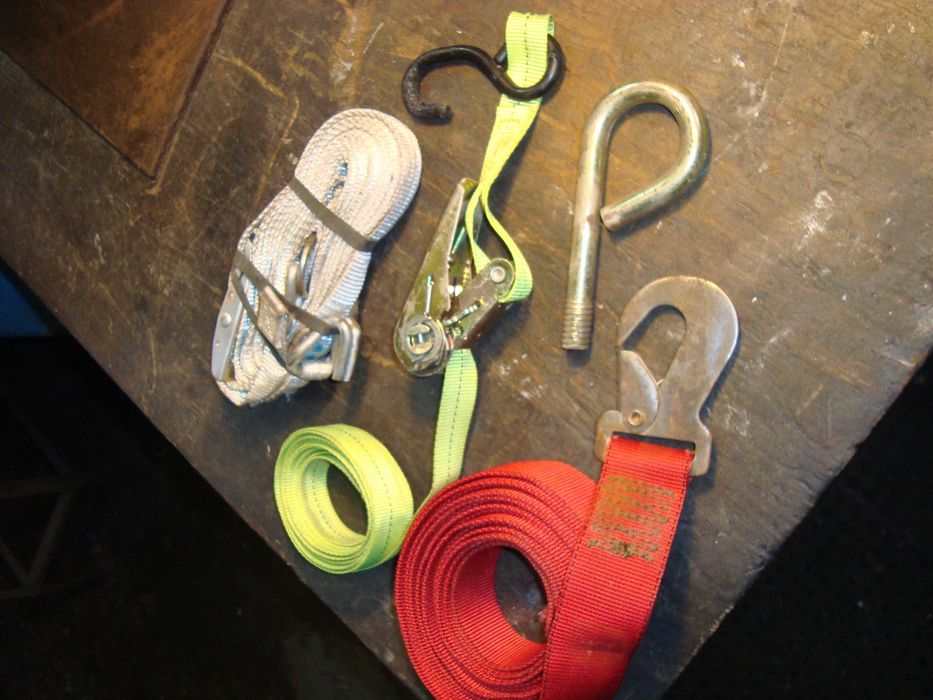 Bola  engate de atrelado  e  espelhos ,  Cintas  para cargas