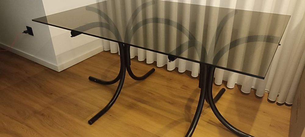Mesa de jantar 150*100cms