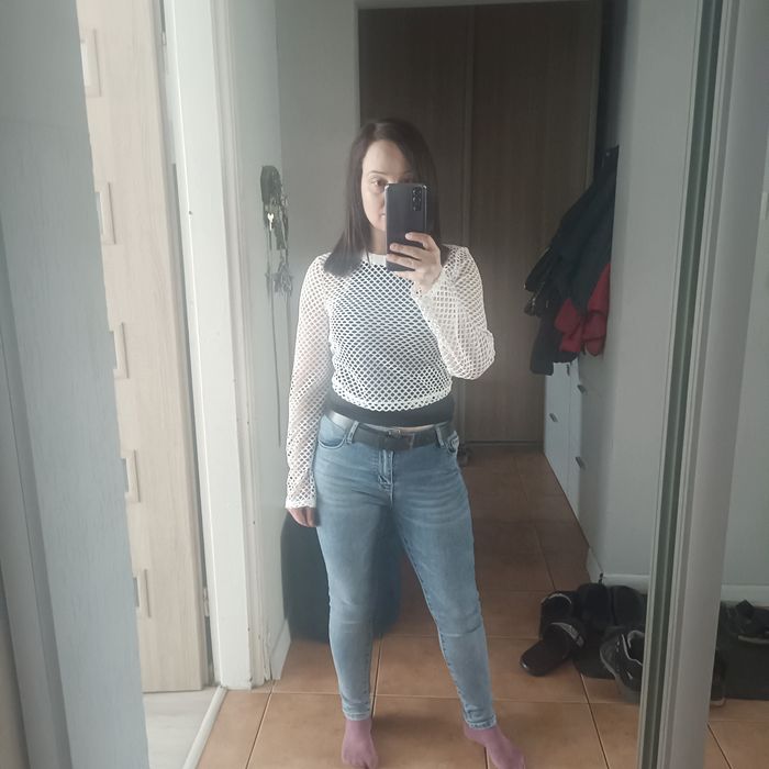 Bluzka biała, krótka, z siateczki, rozmiar M / 38, Cropp