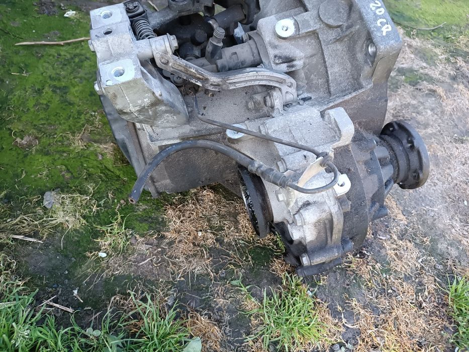 Skrzynia biegów kjf VW passat b6 yeti 2.0tdi cr