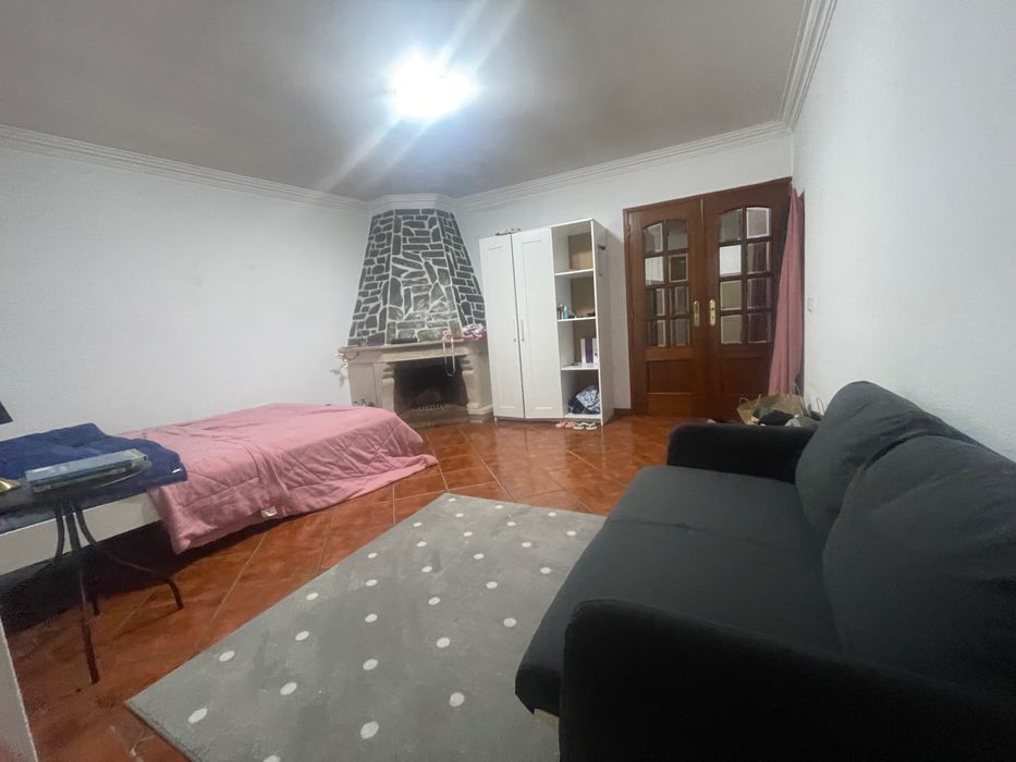 Quartos em Moita pronto a entrar