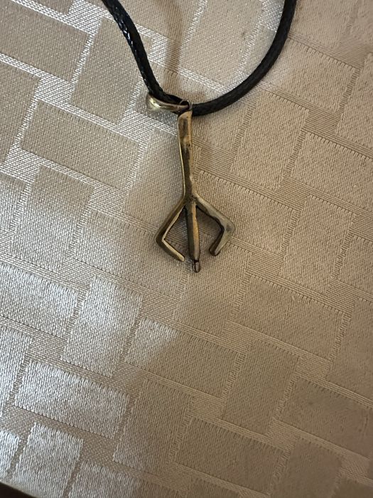 Новий латунний кулон