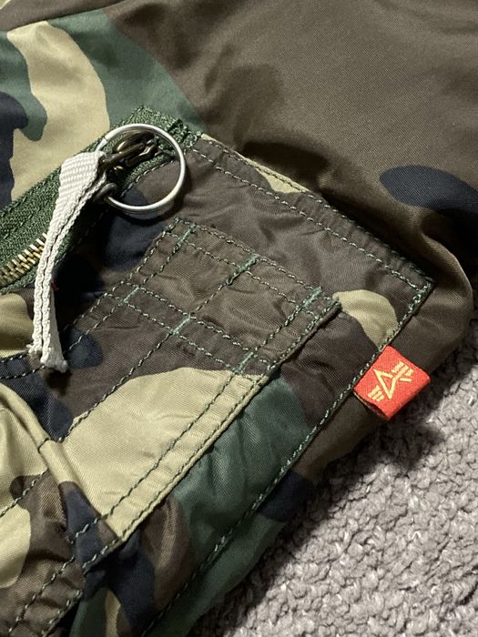 Бомбер Alpha Industries