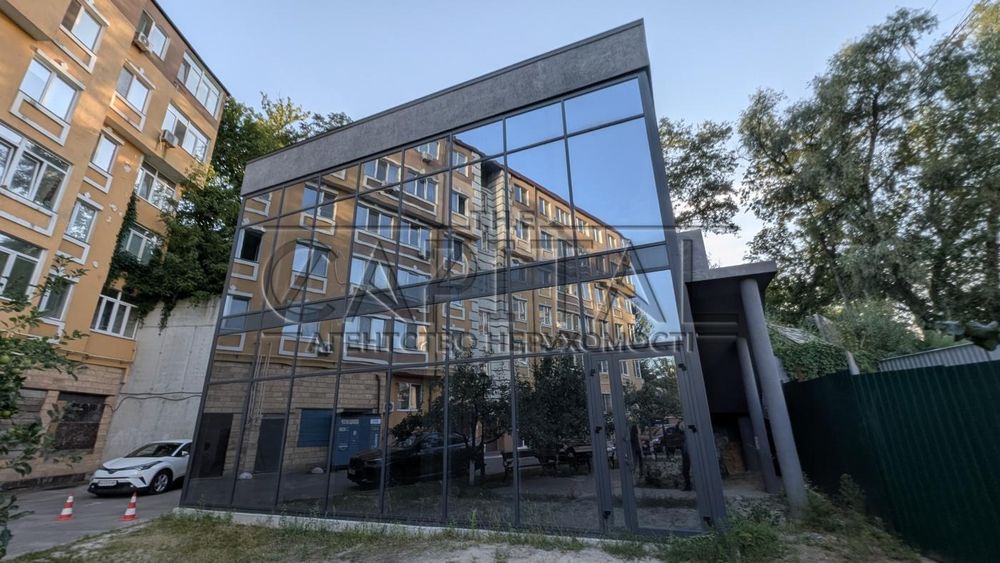 Продаж фасадного комерційного приміщення | Деміївка | просп. Науки | ЖК Єнісейська Садиба