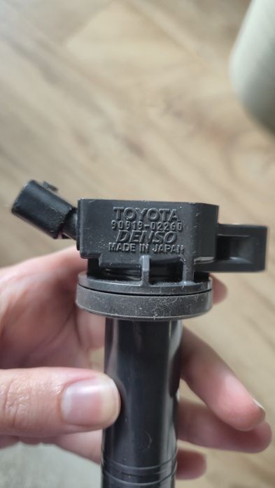 Кoтушка запалювання,кaтушка зажигания TOYOTA 90919-02260 DENSO