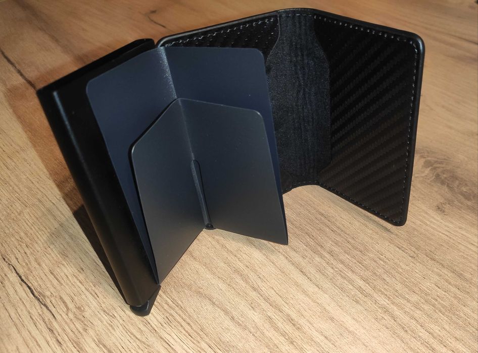 Portfel elegancki antykradzieżowych rfid carbon black