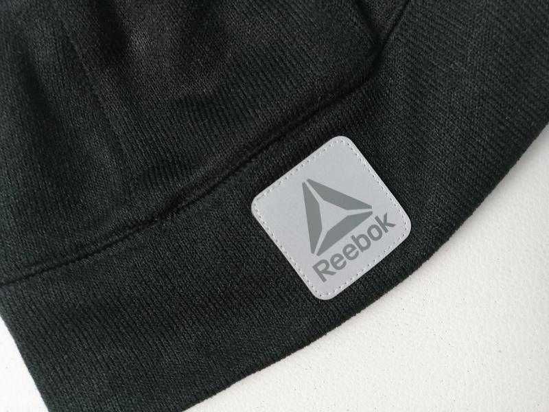 Новая шапка reebok оригинал на подростка