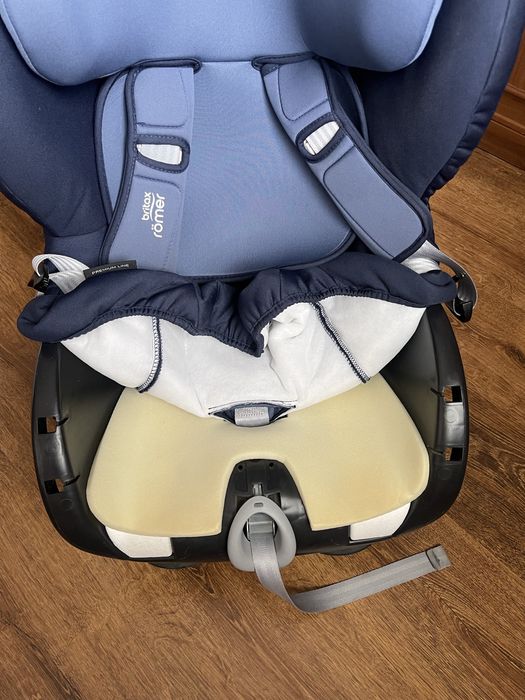 Дитяче автокрісло britax romer king 2 ls