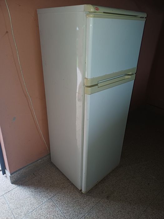 frigorífico a funcionar