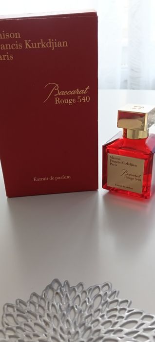 Baccarat Rouge 540 ekstrakt perfum  Maison Francis Kurkdjian