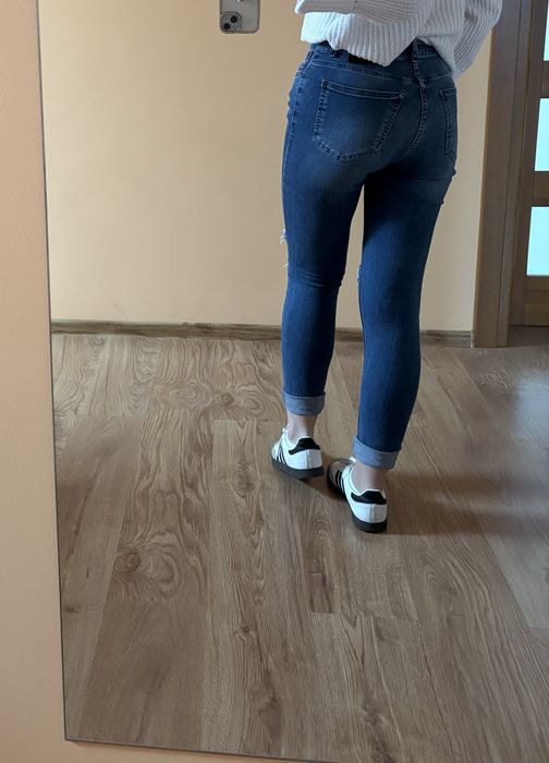 Jeansy damskie skinny S z rozdarciami