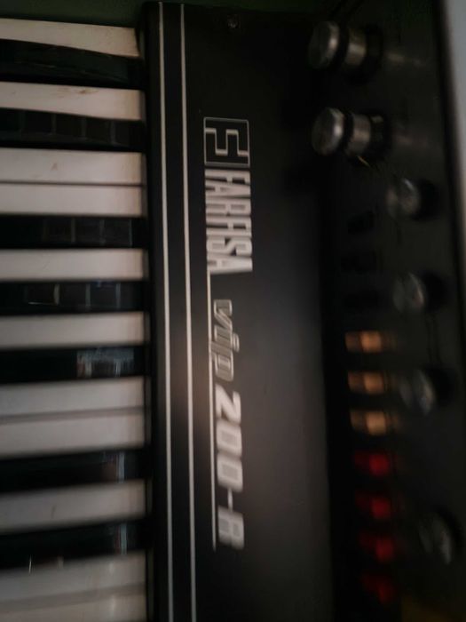 Farfisa VIP 200-R – Órgão Analógico Vintage Italiano – Anos 70