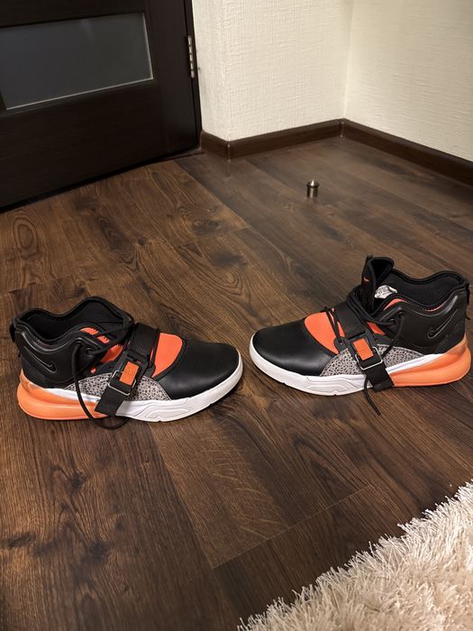 Кросівки Чоловічі Nike