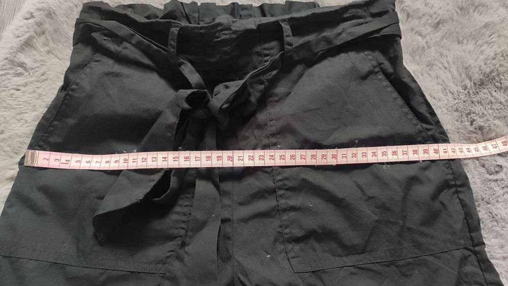 Spodenki z wysokim stanem FB Sister rozmiar XS