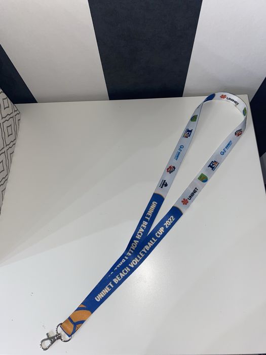 Smycz Uninet Beach Volleyball Cup 2022 z karabińczykiem