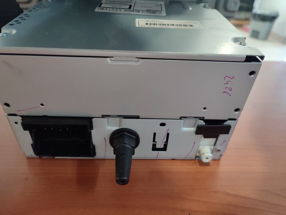 Rádio Ford titanium