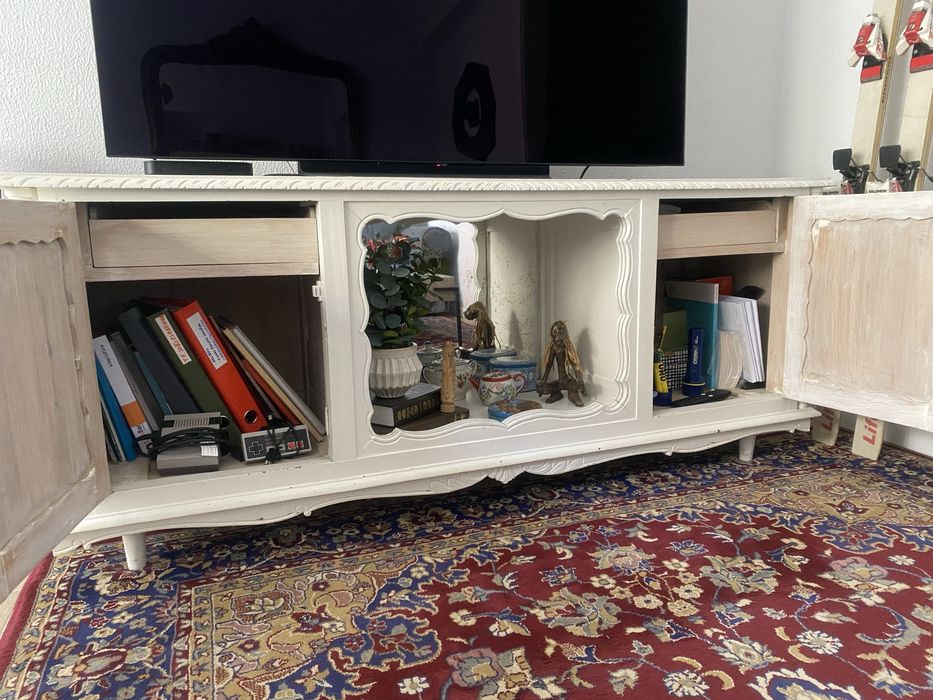 Aparador Retro em Madeira