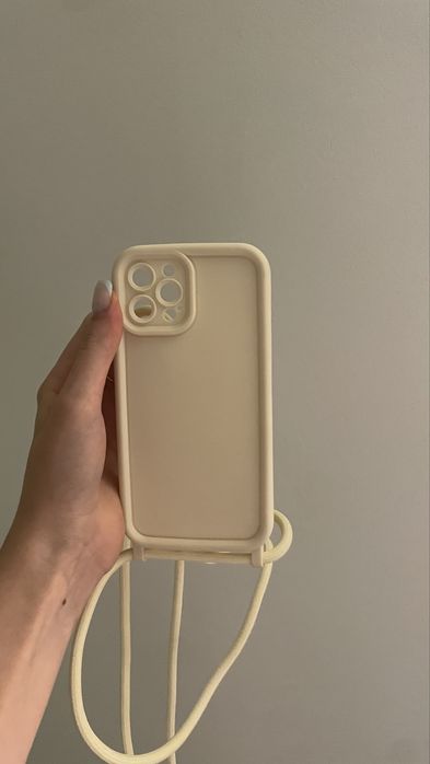 Чохол зі шнурком для iPhone 12 Pro (кремовий)