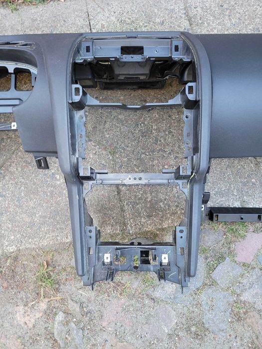 Konsola ,kokpit, poduszka Nissan qashkai j10