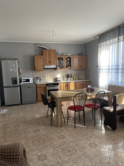 Продам двухэтажный дом