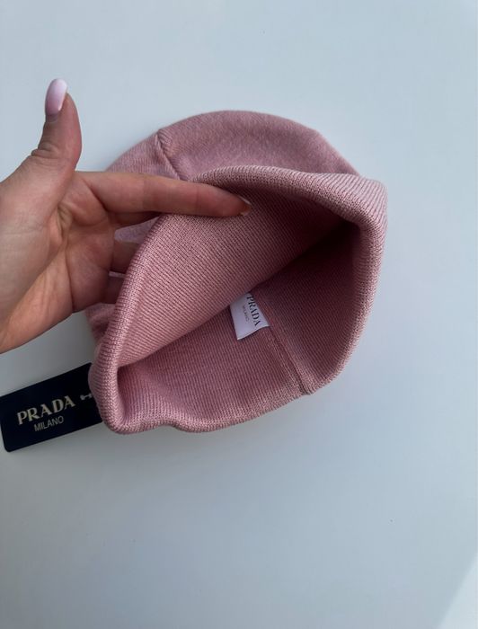 Шапка женская Прада
