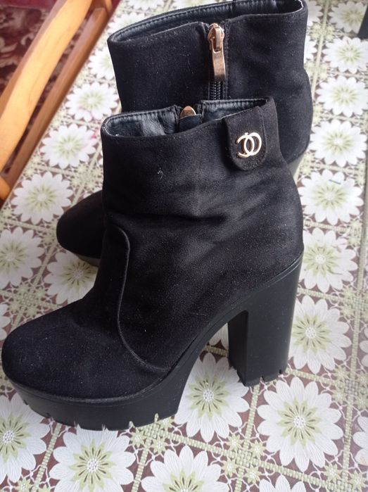 Босоножки и туфли