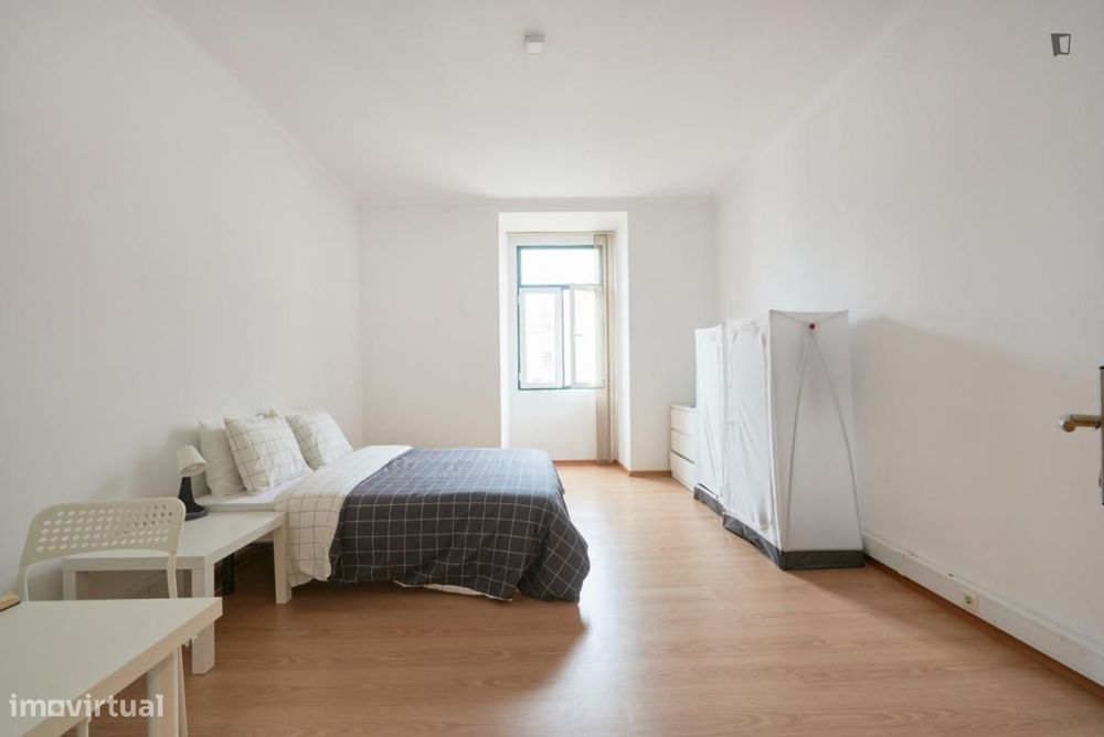 Quarto - localizado em Entrecampos Lisbon