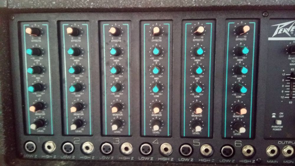 Amplificador a Válvulas Peavey XR 600C