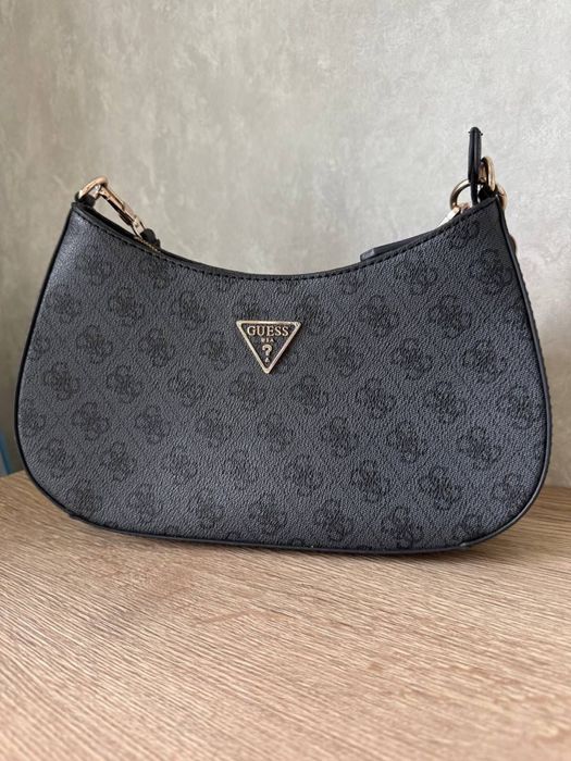 Продам женскую сумку GUESS оригинал