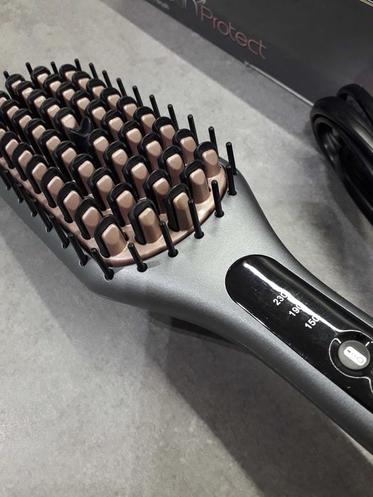 Prostownica do włosów.        
  KERATIN PROTECT
CB7480