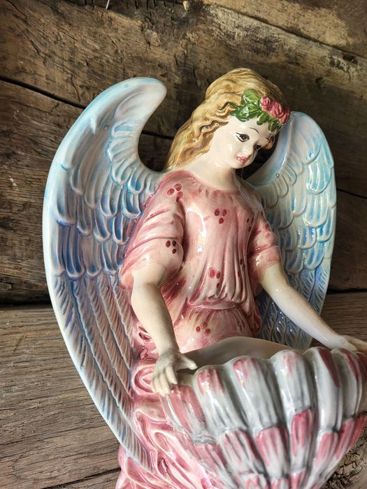 Piękna porcelanowa kropielnica 34 cm Anioł