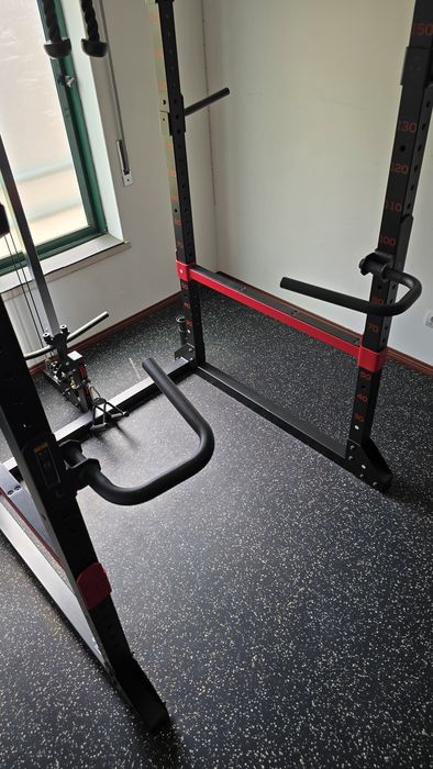 Rack de Musculação Decathlon (com Polias + Acessórios + Dips Extra)