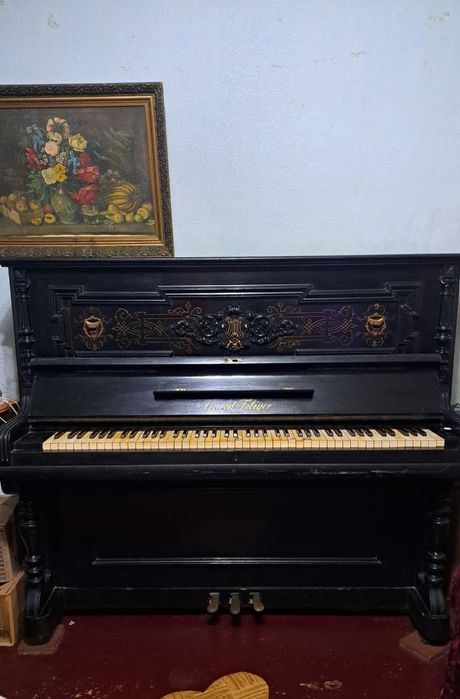 Антикварне піаніно Arnold Fibiger (бл. 1882 р.) — 150 років