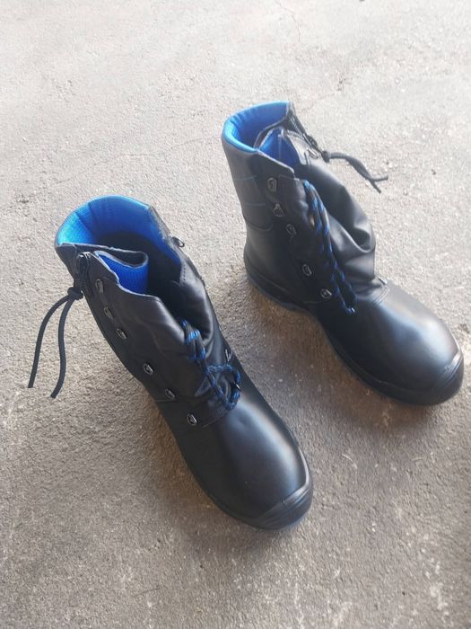Buty robocze 43 roz