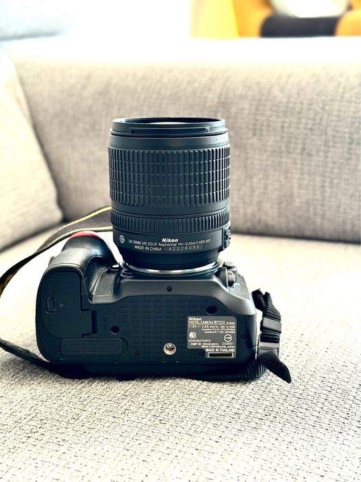 Nikon D7200 c/ 18-105 DX VR