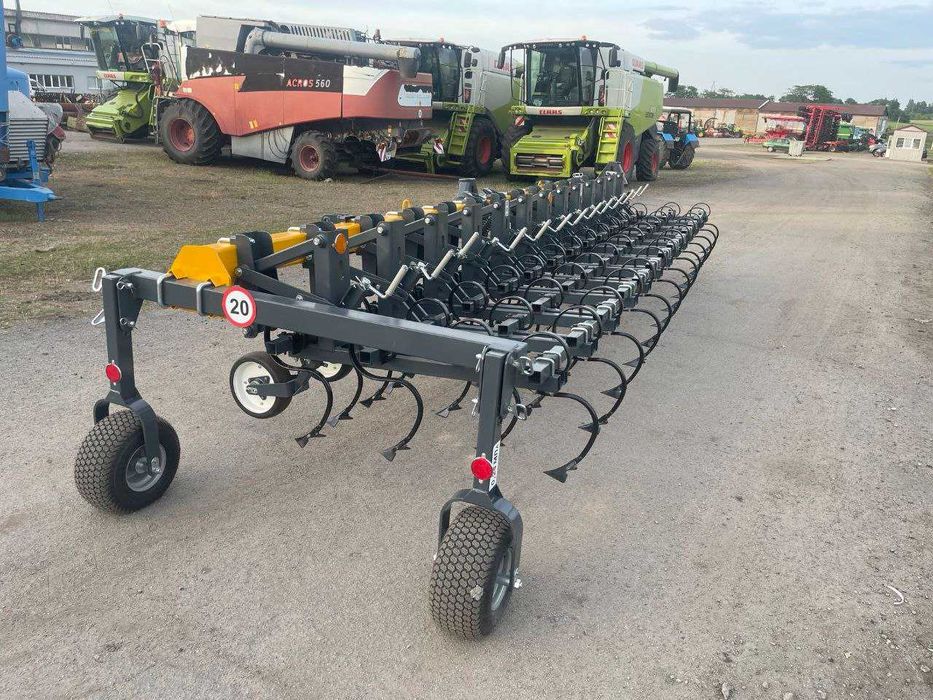 Культиватор міжрядний пропашний КРН-5,6 кпк,кум,кпр,кмр