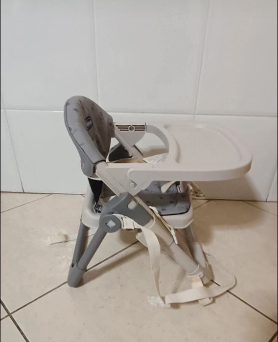 Cadeira de refeição