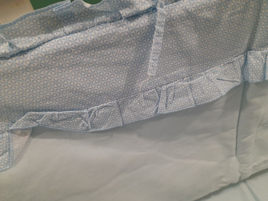 Постіль в ліжечко.  Набір з бортиками