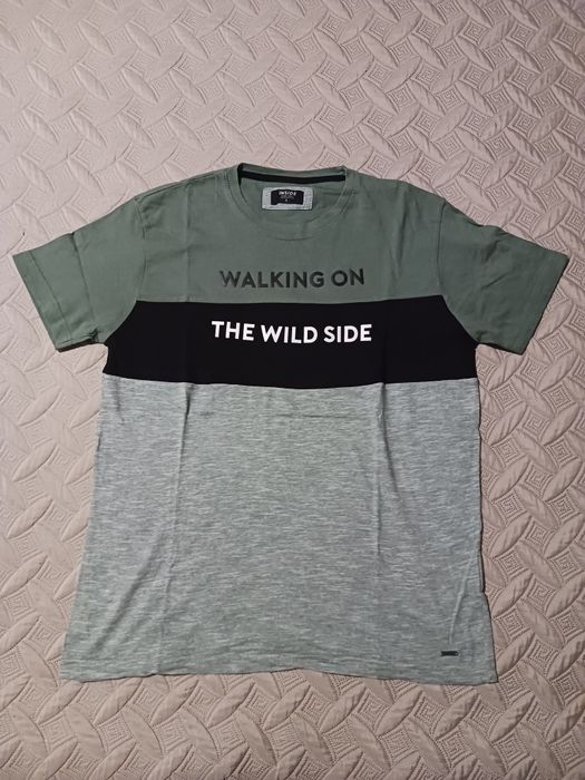 T-Shirt Verde e Preta