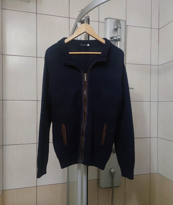 sweter sweterek Marjocri M bluza hoodie kangurka longsleeve materiałow