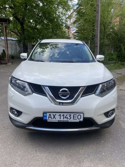 Продам Nissan  X-Trail 2016