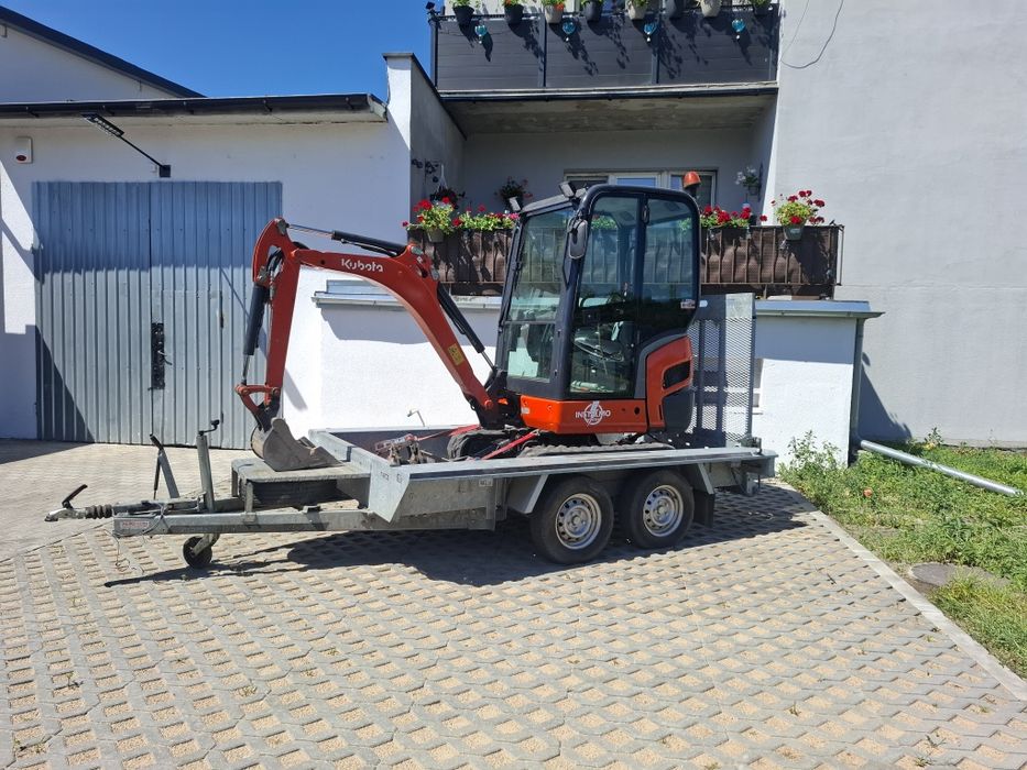 Usługi minikoparką, wozidłem budowlanym