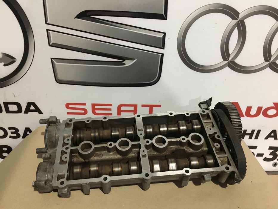 Корпус з розпридвалами Фольксваген, Шкода 1.4І 16v 036103475S