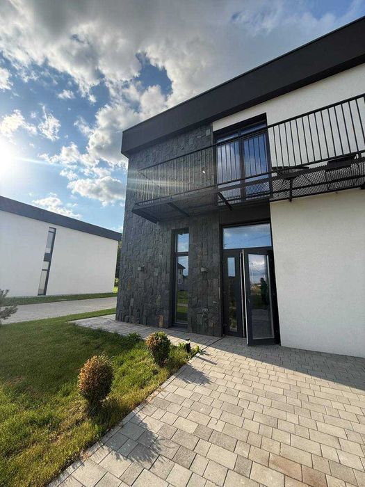 Будинок біля Царського озера. Поруч ліс. 790$/мкв. 5 соток землі.