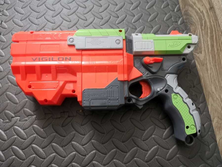 NERF Vigilon + dodatek